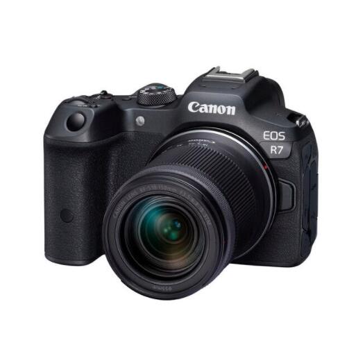 Canon EOS R7 Mirrorless Camera with 18-150mm Lens